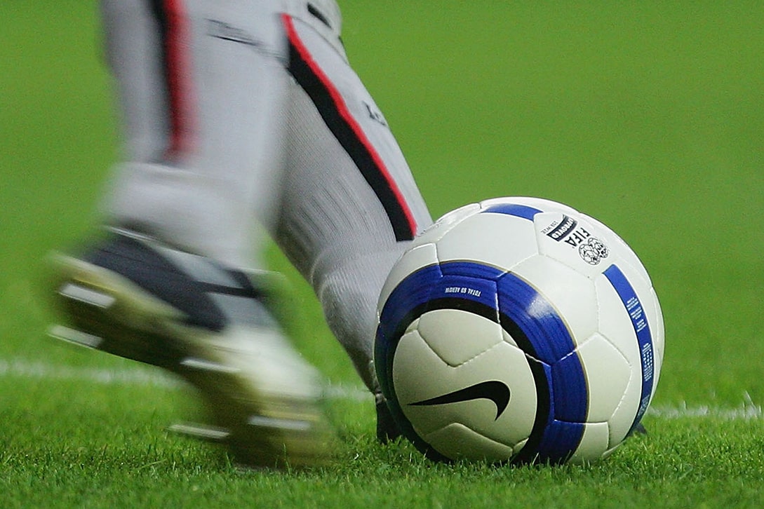 Инновационные технологии в футбольных мячах: как современные разработки меняют игру - 2